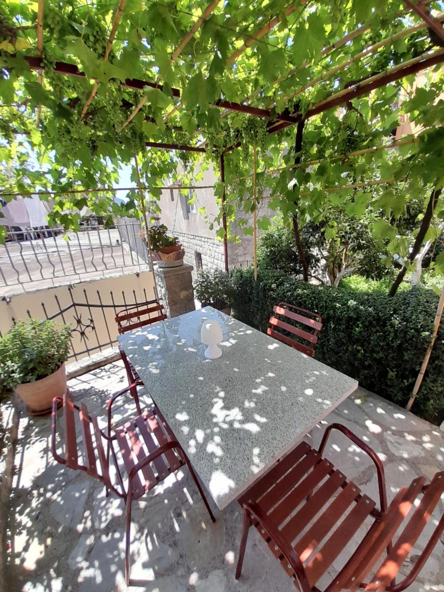 Apartments Kovacevic Petrovac Rom bilde