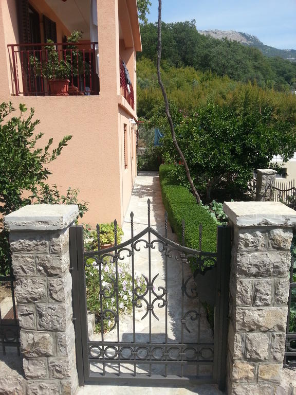 Apartments Kovacevic Petrovac Eksteriør bilde